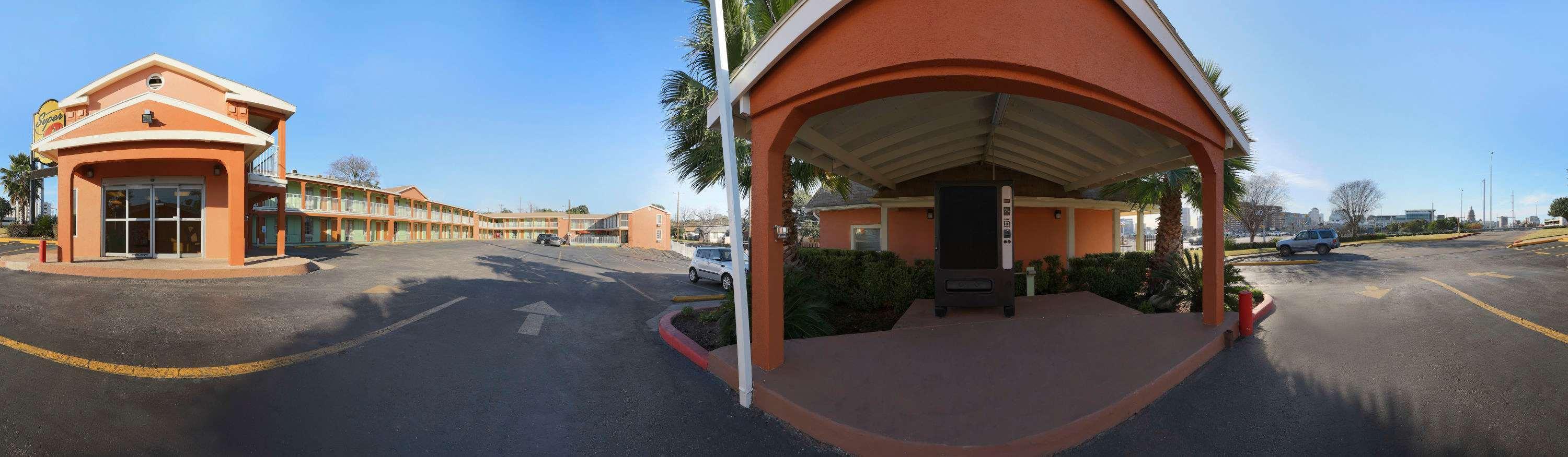 Super 8 By Wyndham Austin Downtown/Capitol Area Motel Ngoại thất bức ảnh